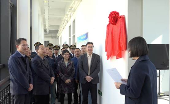 //news.dingshengyl.com/__local/B/DD/08/3C36203F1E2EE020F63318153F6_6FED1D3F_AD25C.jpeg