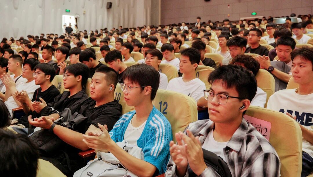 a08d07f9a8d90d9833c9c51d2c6cd71e.jpg 鼎盛娱乐
